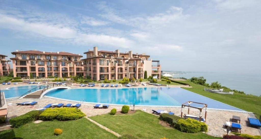 Sea View Apartment Kaliakria Resort Topola Extérieur photo